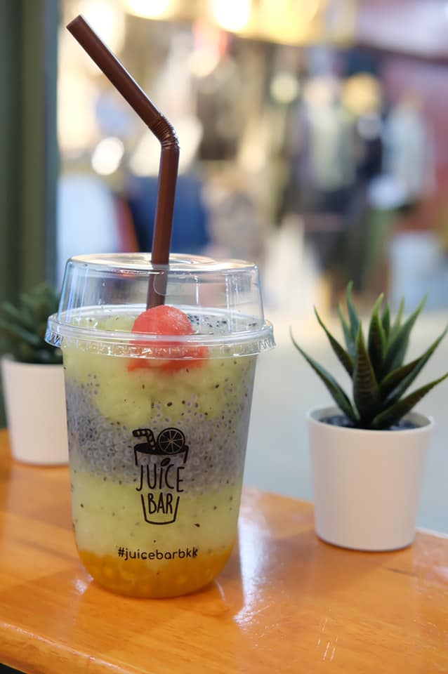 Kiwi Smoothie Juice Bar BKK