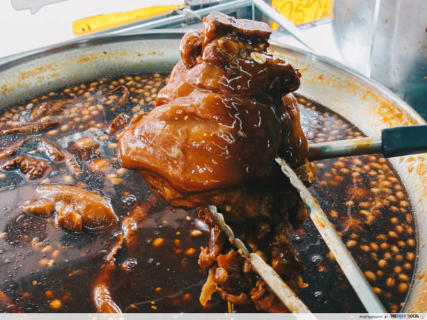 Jae Rice Jae Ta - Iconic Braised Pork Leg Rice You Can’t Leave Without Trying