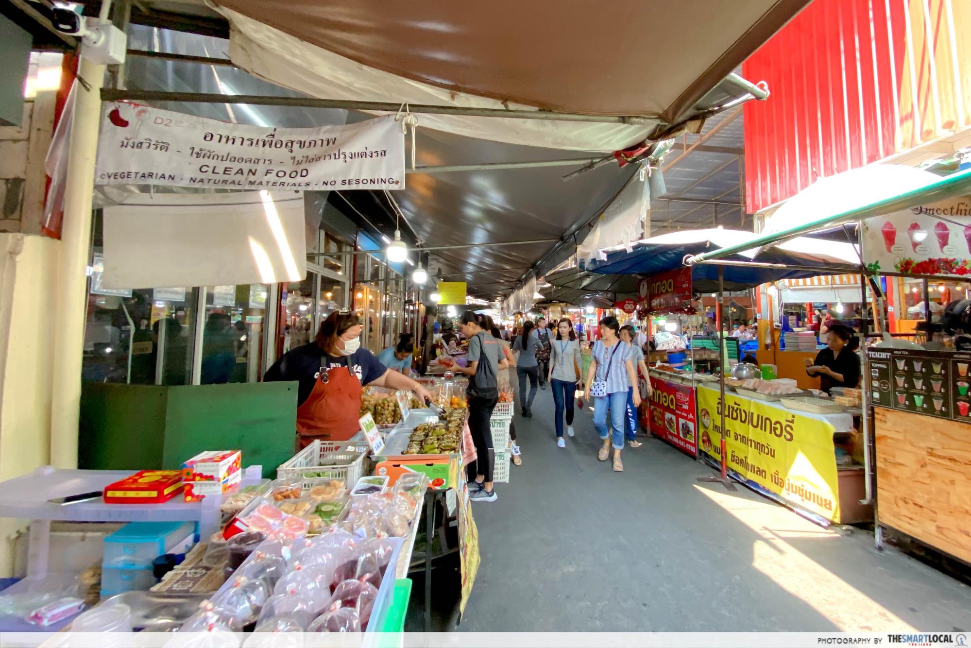 8-hidden-bangkok-markets-that-most-tourists-haven-t-discovered-yet