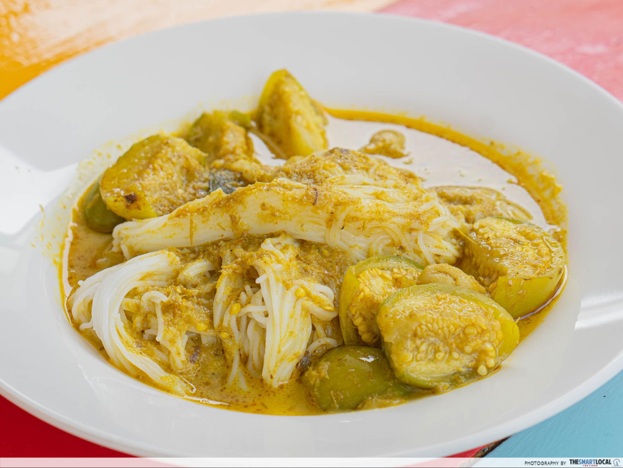 This Boat Noodle Shop Has Buffets With Tea And Desserts For Only ฿49