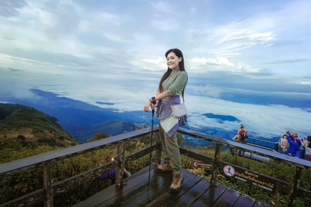 woman at doi inthanon peak