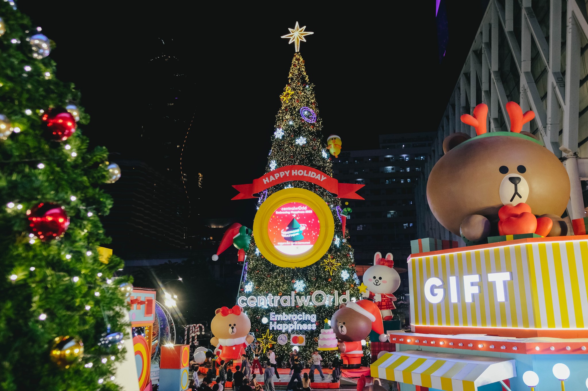 CentralWorld Hosts Winter Wonderland To Celebrate Christmas 2022