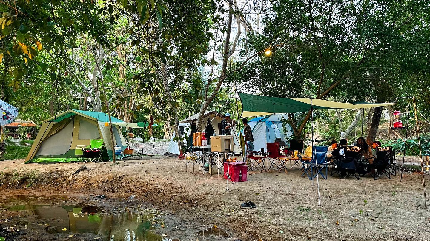 bayon thasai - a campsite