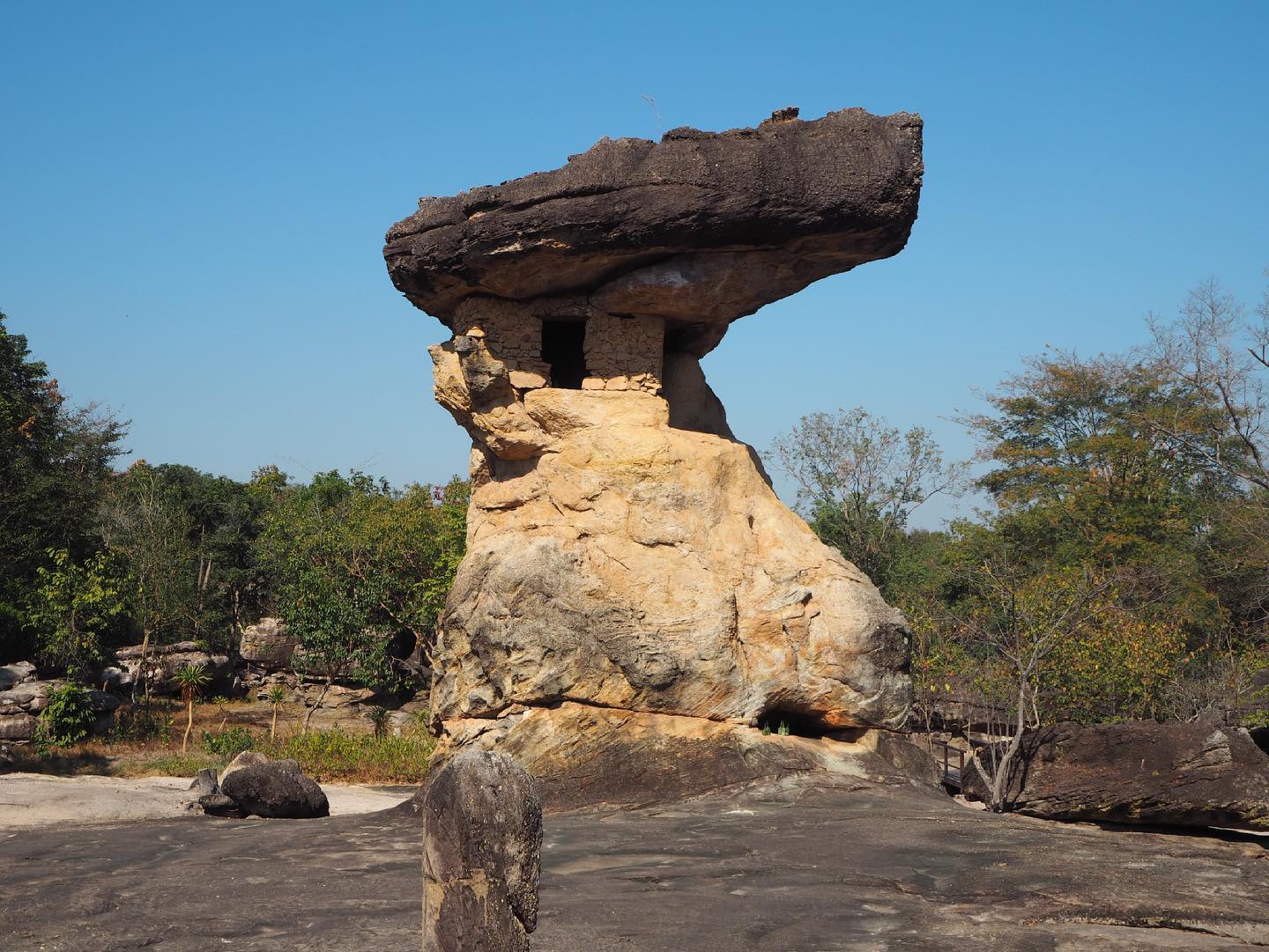 8 historical parks in Thailand - bizarre rocks
