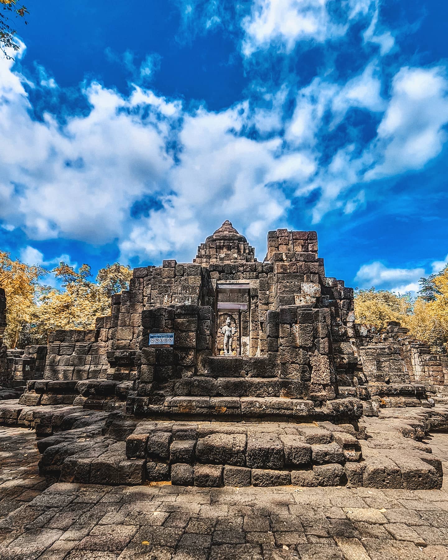 8 historical parks in Thailand - khmer temple