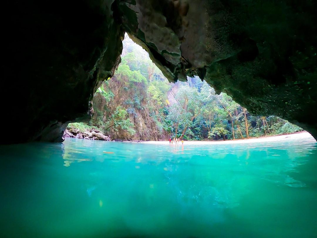 The exit of the Emerald Cave on Koh Mook which leads to a hidden beach inside. 