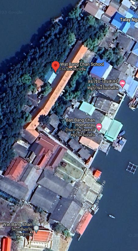 Aerial view of the small waterside Chantaburi village from Google Maps.