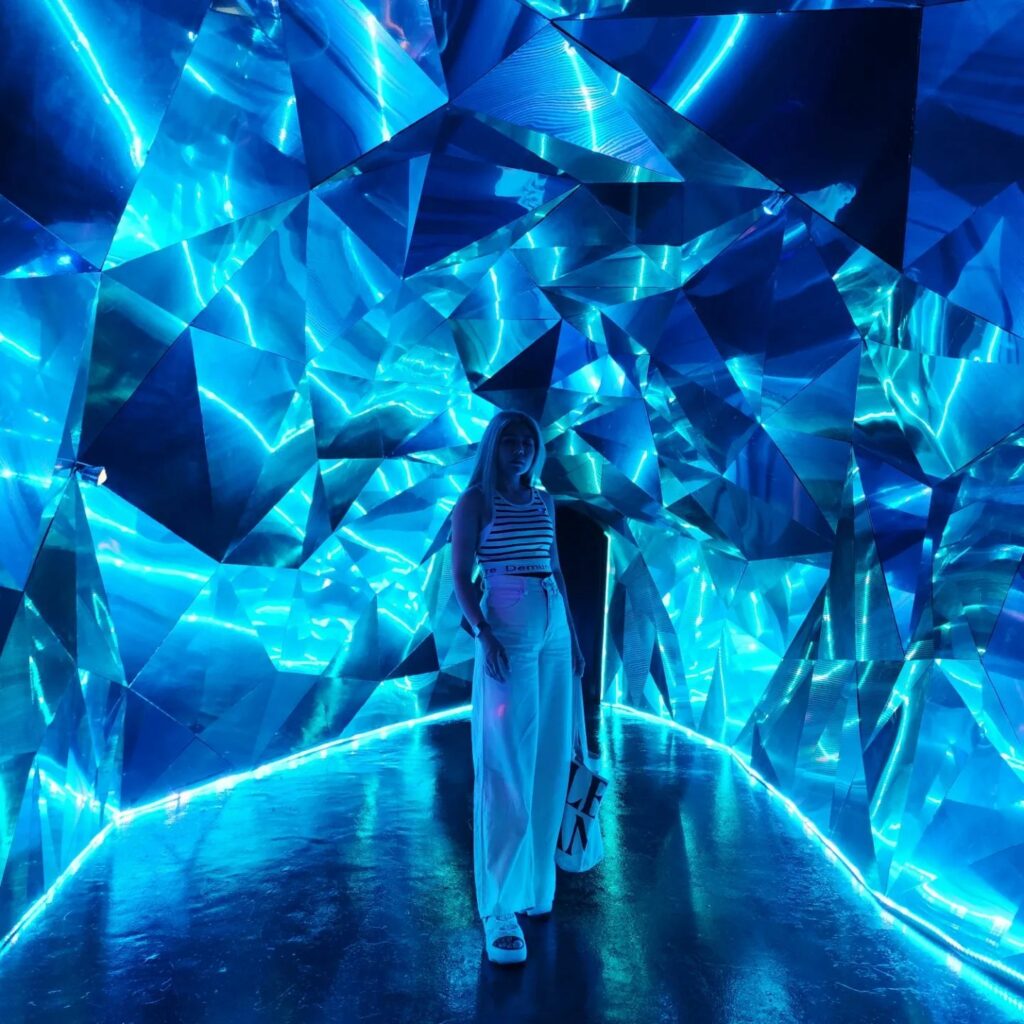 Lighting Art Museum & Balloon Garden Digital Art & Photo Spots